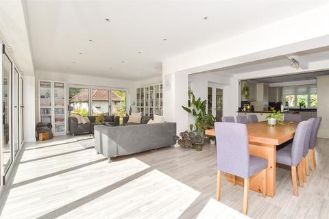 undefined, Snow Hill, Copthorne, Surrey