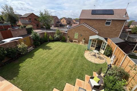 4 bedroom detached house for sale, St. Philips Drive, Evesham