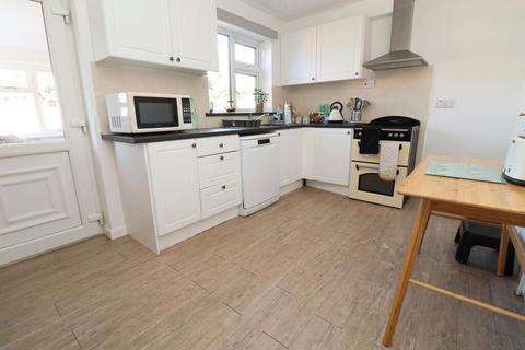 3 bedroom bungalow for sale, Church Lane, Saxilby, Lincoln, Lincolnshire, LN1 2PE