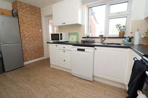 3 bedroom bungalow for sale, Church Lane, Saxilby, Lincoln, Lincolnshire, LN1 2PE
