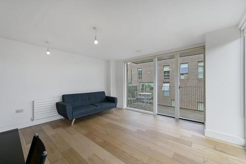2 bedroom flat for sale, Bowline Court, Brentford