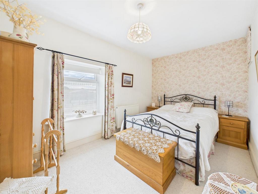 Bedroom: