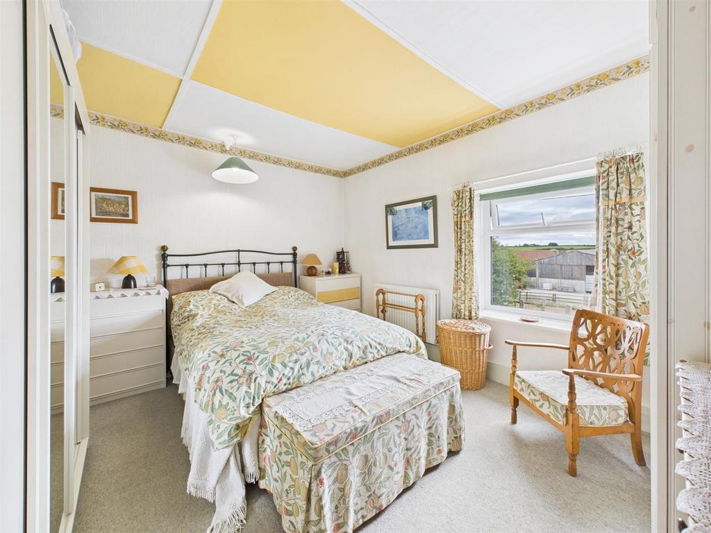 Bedroom: