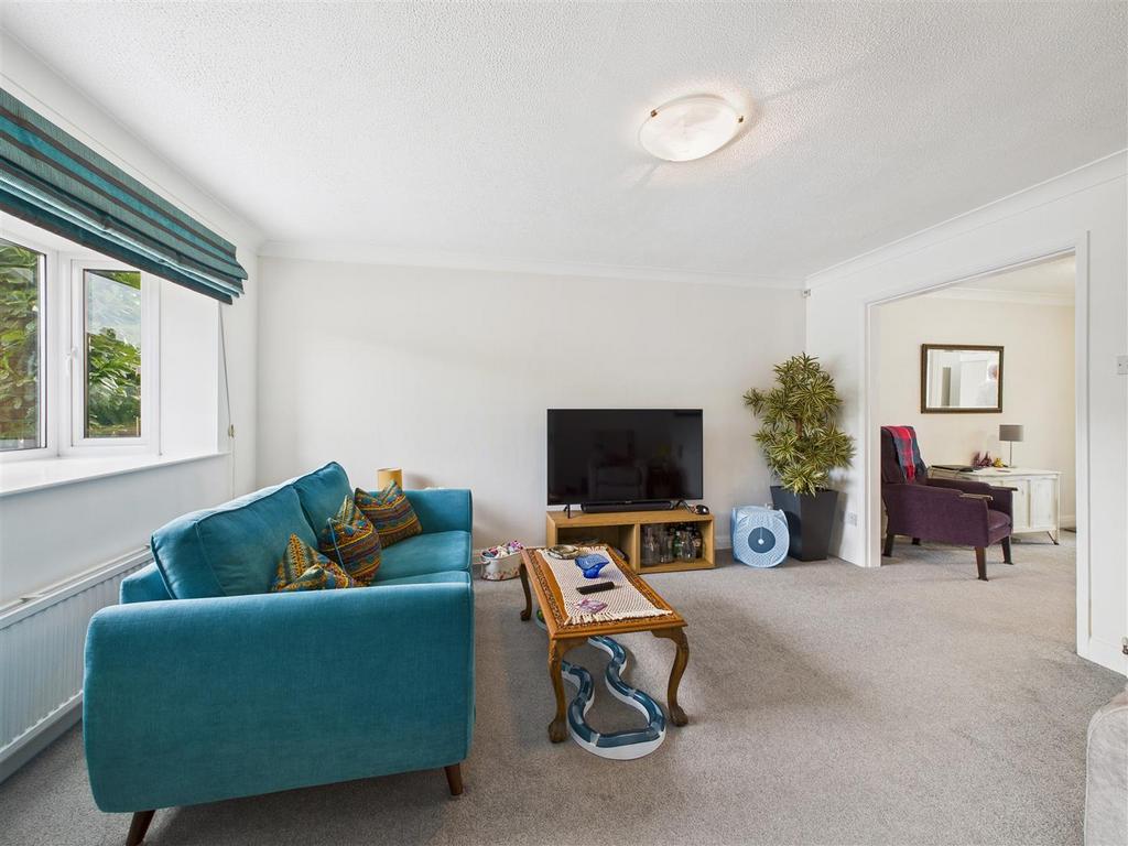 CAM05476 G0-PR0035-STILL001.jpg