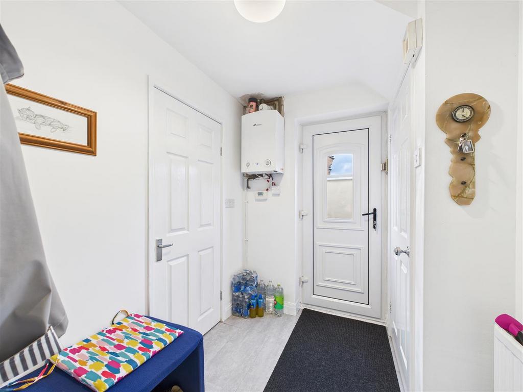 CAM05476 G0-PR0035-STILL006.jpg