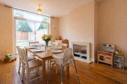 3 bedroom semi-detached house to rent, Southmead Road, Filton, Bristol, BS34