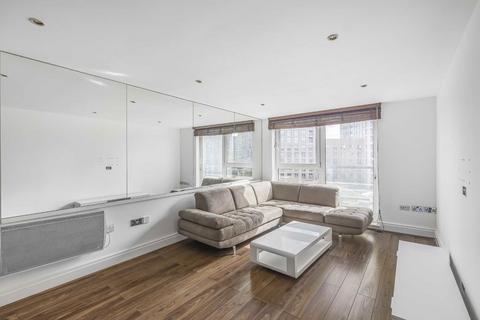 Smugglers Way, London SW18