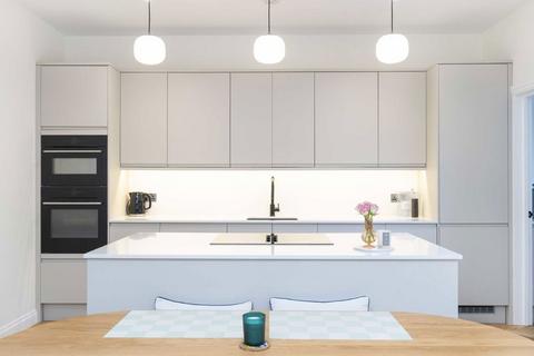 undefined, Babington Road, London SW16
