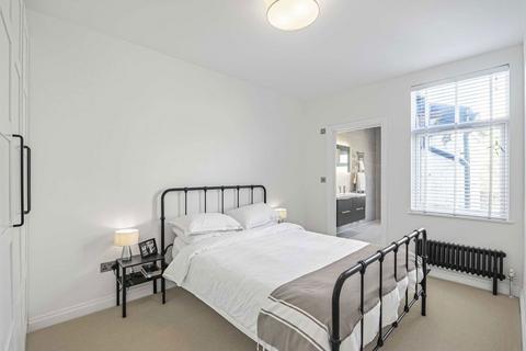 3 bedroom house for sale, Babington Road, London SW16
