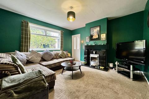 3 bedroom semi-detached house for sale, De Lacy Avenue, Almondbury, Huddersfield, HD5 8NT