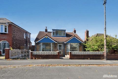 Roland Avenue, Runcorn