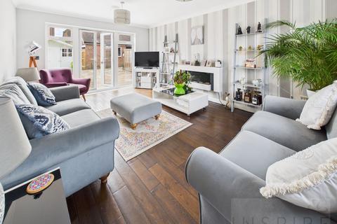 undefined, The Hemsleys, Crawley RH11