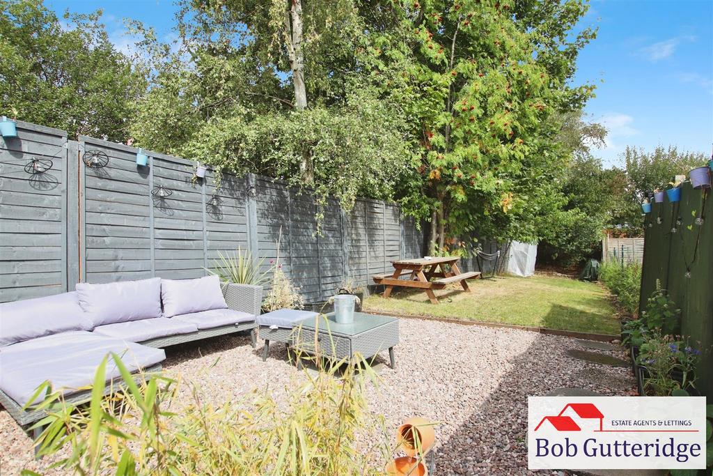 Enclosed rear yard