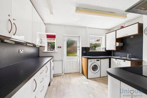 4 bedroom terraced house for sale, Walter Avenue, Lytham St. Annes, FY8