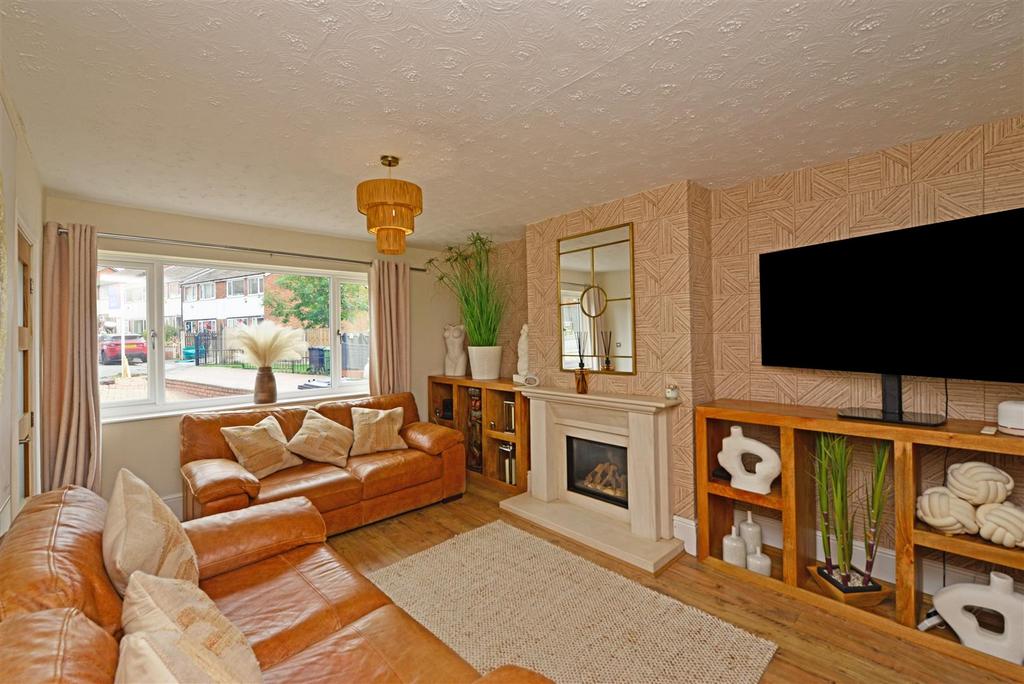 Living Room: