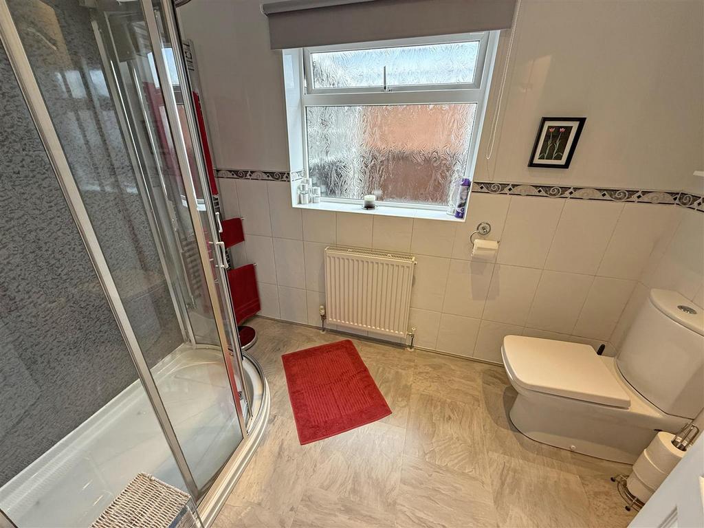 Shower room.jpg