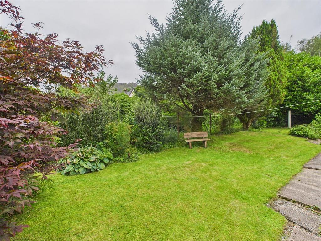 Side garden
