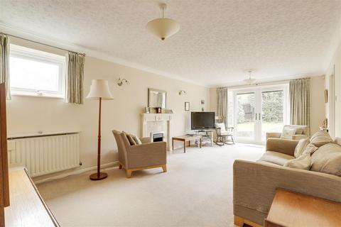 3 bedroom detached bungalow for sale, Woolacombe Close, Mapperley NG3