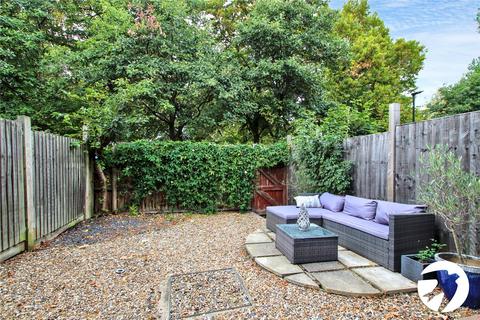 2 bedroom end of terrace house for sale, Goldfinch Road, Thamesmead, Greenwich, SE28