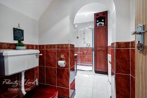 17 Grantock Road, London, E17 4DF