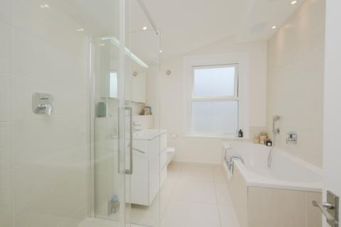10 Derby Road, London, SW19 1LP