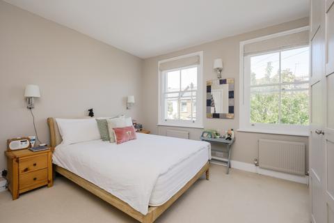 10 Derby Road, London, SW19 1LP
