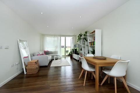 2 bedroom flat for sale, Stanley Road, W3