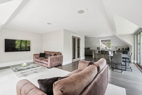 undefined, Elizabeth Grove, Heathbourne Road, Bushey