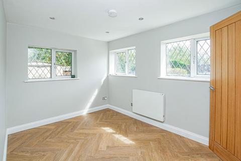 undefined, Woburn Road, Hockliffe, Leighton Buzzard