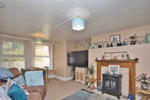 1 bedroom flat for sale, Kingsnorth Gardens, Folkestone, Kent, CT20