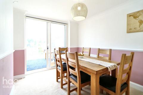 16 Sheepfold Road, Guildford, GU2 9TS