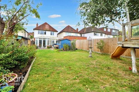 16 Sheepfold Road, Guildford, GU2 9TS