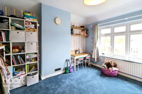 16 Sheepfold Road, Guildford, GU2 9TS
