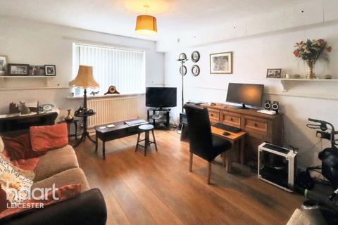 9 Andrewes Close, Leicester, LE3 5PD