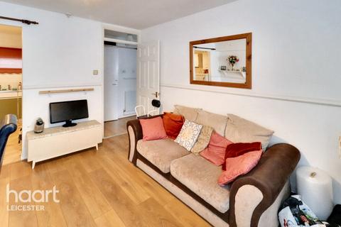 9 Andrewes Close, Leicester, LE3 5PD