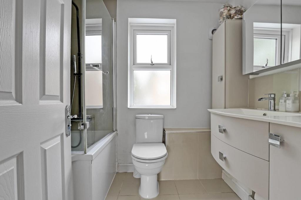 11-e153 JHProp Wpen - 3 Westmoraland Terrace - 31.jp
