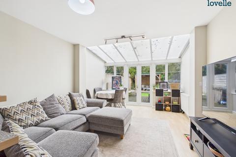 4 bedroom townhouse for sale, Gabriel Crescent, Carlton Centre, Lincoln, LN2