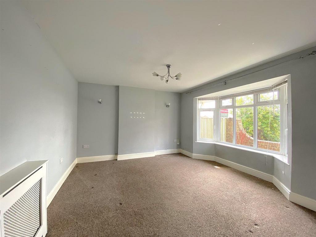 2 Edinburgh Rd- Lounge2.jpg