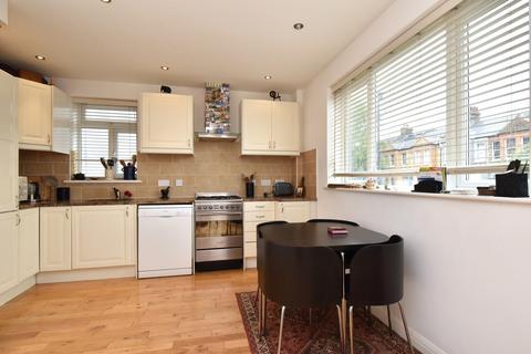 3 bedroom semi-detached house to rent, Grierson Road,  London, SE23