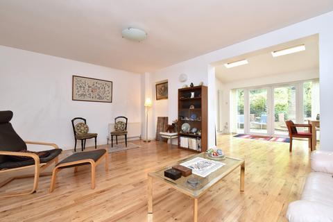 3 bedroom semi-detached house to rent, Grierson Road,  London, SE23