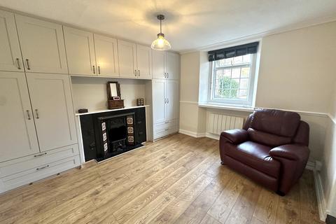 4 bedroom end of terrace house for sale, Castle Street, Somerton TA11