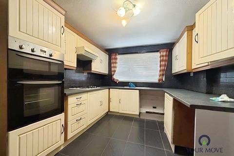 4 bedroom end of terrace house to rent, Barnett Close, Erith DA8