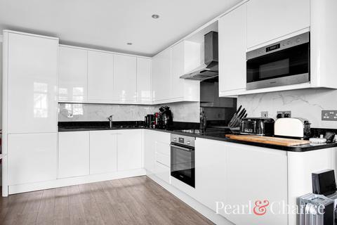undefined, Golders Rise, London, NW4