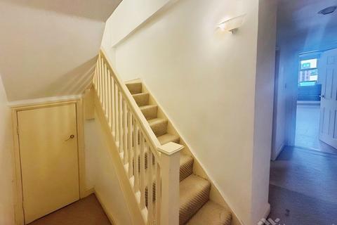 2 bedroom flat for sale, Waterloo Road, Liverpool, Liverpool, L3