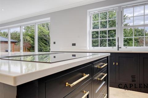 6 bedroom detached house for sale, Ivy Chimneys, Epping