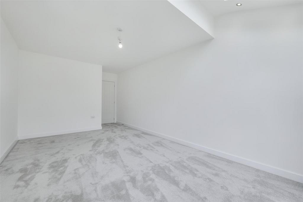 Plot 38 - Lounge 4.jpeg