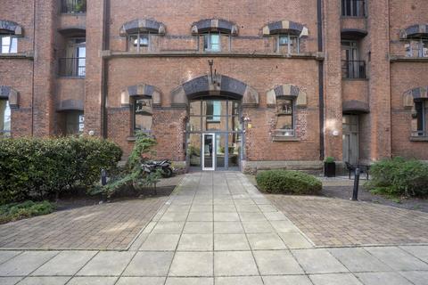 2 bedroom flat for sale, Dock Road, Birkenhead CH41