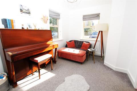undefined, Holts Crest Way, Leeds