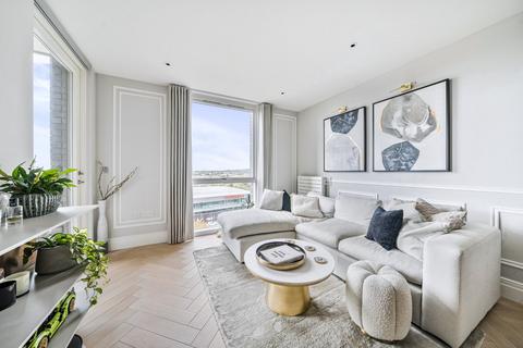 2 bedroom flat for sale, Queenshurst Square, Kingston Upon Thames, Surrey, KT2