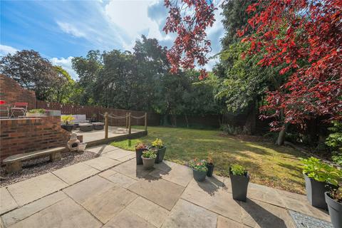 1 Acrewood Close, Leeds, LS17 8GJ